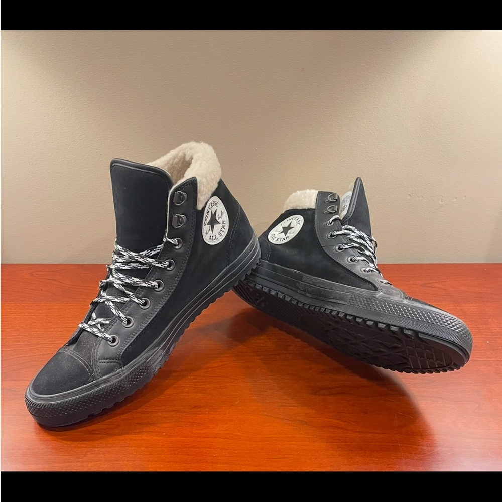 Converse All Star Chuck Taylor High Tops Sherpa Lined Mens 11 Black
